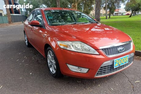 Orange 2008 Ford Mondeo Hatchback Zetec