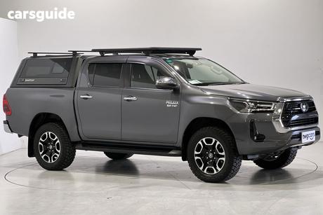 2022 Toyota Hilux Sr5 (4X4)