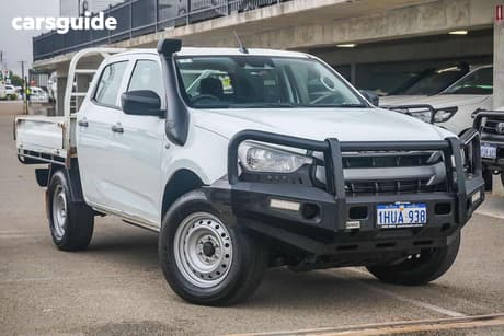 White 2022 Isuzu D-MAX Crew Cab Chassis Sx (4X4)