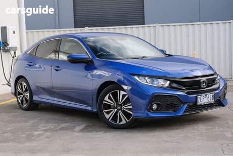 Blue 2017 Honda Civic Hatchback Vti-L