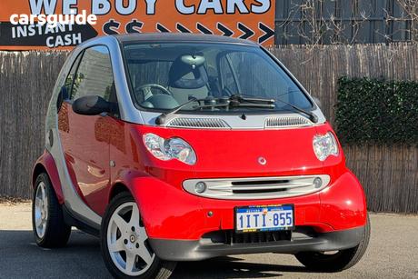 Red 2004 Smart Fortwo Coupe Coupe