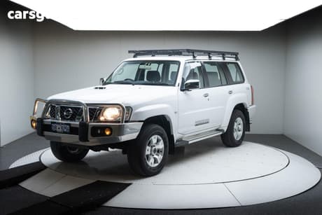 White 2013 Nissan Patrol Wagon St (4X4)