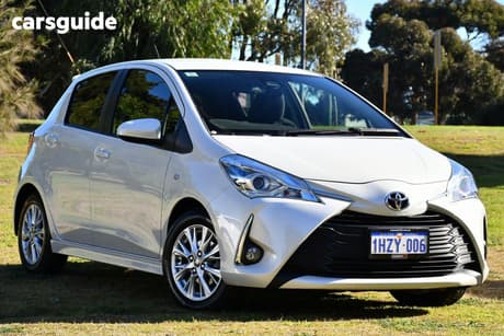 White 2018 Toyota Yaris Hatchback Zr