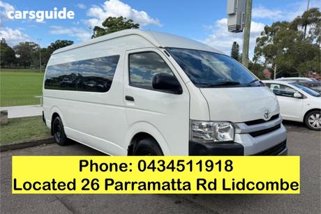 White 2015 Toyota HiAce Bus Commuter