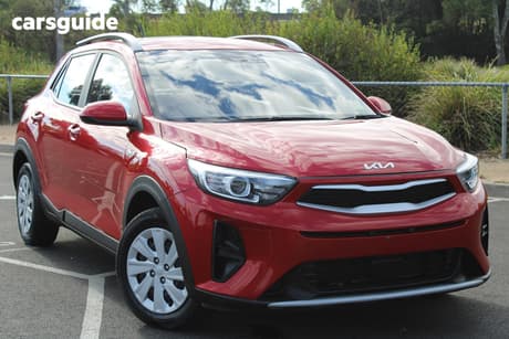 Red 2022 Kia Stonic Wagon S