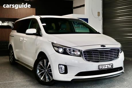 White 2016 Kia Carnival Wagon Sli