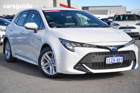 White 2020 Toyota Corolla Hatchback Ascent Sport (Hybrid)