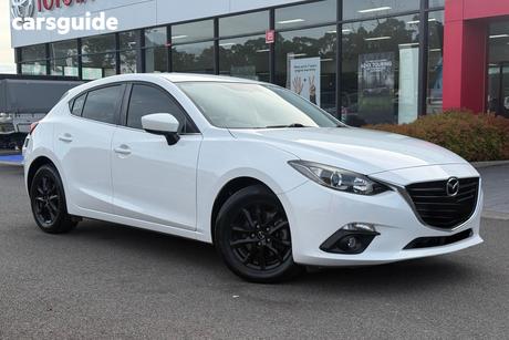 White 2015 Mazda 3 Hatchback Maxx