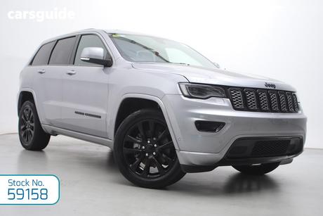 Silver 2019 Jeep Grand Cherokee Wagon Night Eagle (4X4)