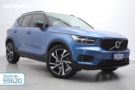 Blue 2019 Volvo XC40 Wagon T5 R-Design (Awd)
