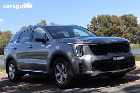 Grey 2025 Kia Sorento Wagon S 7 Seat