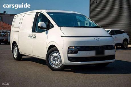 White 2026 Hyundai Staria Crew Van Load 5S 2.2D Liftback