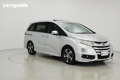 Silver 2016 Honda Odyssey Wagon Vti-L