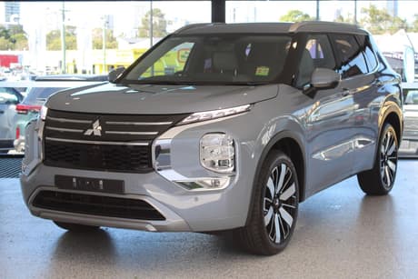 2025 Mitsubishi Outlander Phev Exceed 5+2 Seat (Awd)