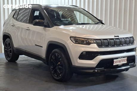 Silver 2022 Jeep Compass Wagon Night Eagle (Fwd)