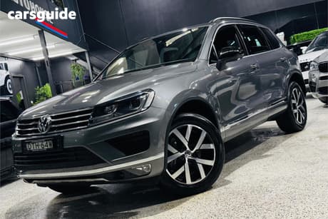 Grey 2017 Volkswagen Touareg Wagon 150 Tdi Element