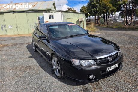 Black 2005 Holden Calais Sedan