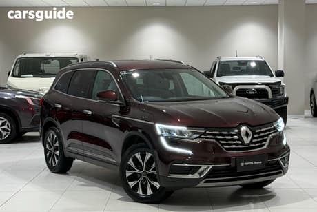 Red 2023 Renault Koleos Wagon Life (4X2)