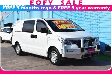 White 2018 Hyundai Iload Crew Van Crew 6S Liftback