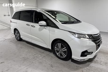 White 2018 Honda Odyssey Wagon Vti-L