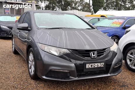 Grey 2014 Honda Civic Hatchback Vti-S