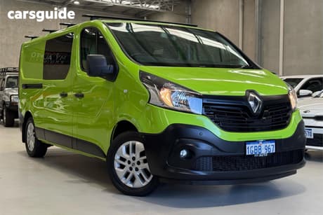 Green 2016 Renault Trafic Van Lwb