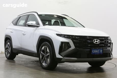 White 2025 Hyundai Tucson Wagon (Fwd)