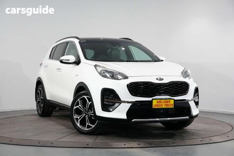 White 2018 Kia Sportage Wagon Gt-Line (Awd)