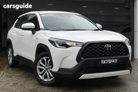 White 2024 Toyota Corolla Cross Wagon Gx 2Wd Hybrid
