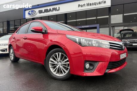 Red 2015 Toyota Corolla Sedan Zr