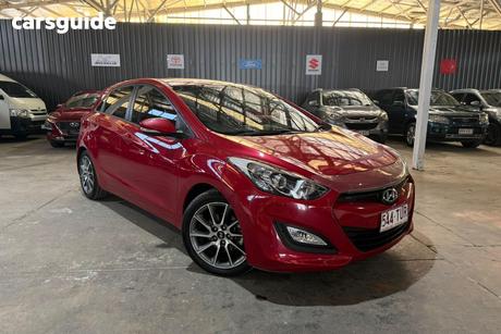 Red 2014 Hyundai I30 Hatchback Sr