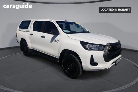 White 2020 Toyota Hilux Double Cab Pick Up Sr (4X4)