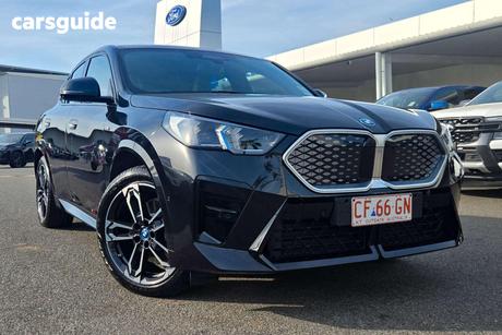 Black 2024 BMW IX2 Wagon Xdrive30 M Sport