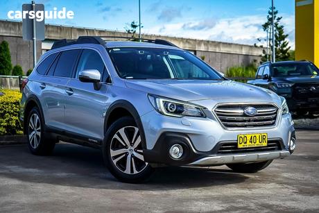 Silver 2018 Subaru Outback Wagon 2.5I Premium