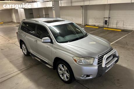 Silver 2007 Toyota Kluger Wagon Grande (4X4)