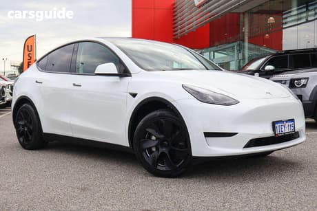 White 2024 Tesla Model Y Wagon Rear-Wheel Drive