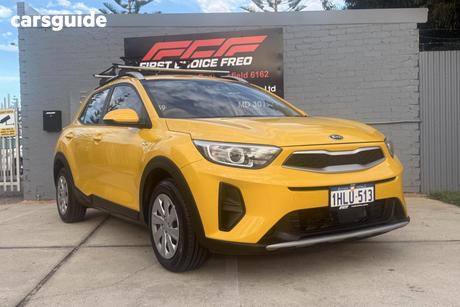 Yellow 2021 Kia Stonic Wagon S