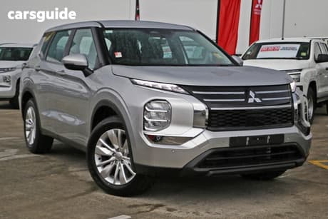 Silver 2026 Mitsubishi Outlander Wagon Es 5 Seat (2Wd)