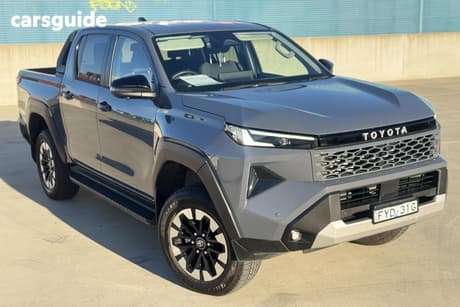 Other 2025 Toyota Hilux Double Cab Pick Up Sr5 48V (4X4)