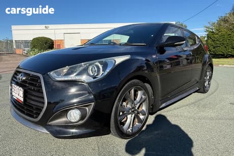 Black 2016 Hyundai Veloster Coupe SR TURBO