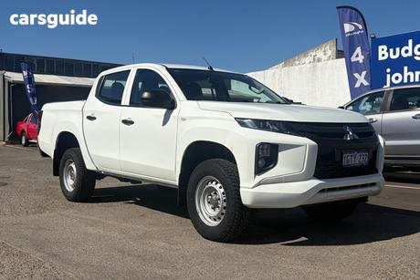 White 2019 Mitsubishi Triton Double Cab Pick Up Glx (4X4)
