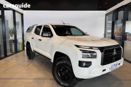 White 2025 Mitsubishi Triton Double Cab Pick Up Glx (4X4)