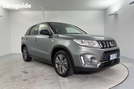 Grey 2024 Suzuki Vitara Wagon Beat