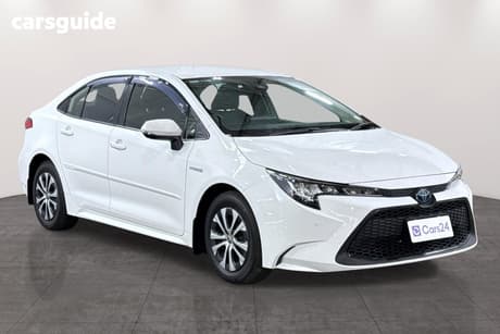 White 2020 Toyota Corolla Sedan Ascent Sport (Hybrid)