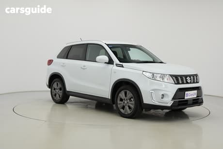 White 2024 Suzuki Vitara Wagon Turbo