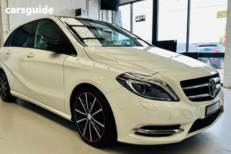 White 2014 Mercedes-Benz B200 Hatchback