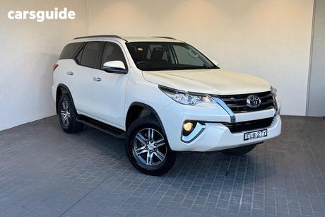 White 2018 Toyota Fortuner Wagon Gxl
