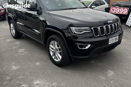 Black 2018 Jeep Grand Cherokee Wagon Laredo (4X4)