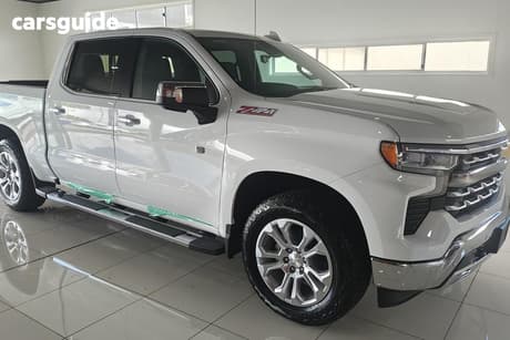 White 2026 Chevrolet Silverado Crew Cab Pickup 1500 Ltz Premium