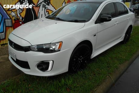 White 2016 Mitsubishi Lancer Sedan Es Sport